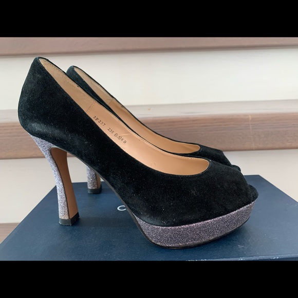 high heels - Picture 7 of 9